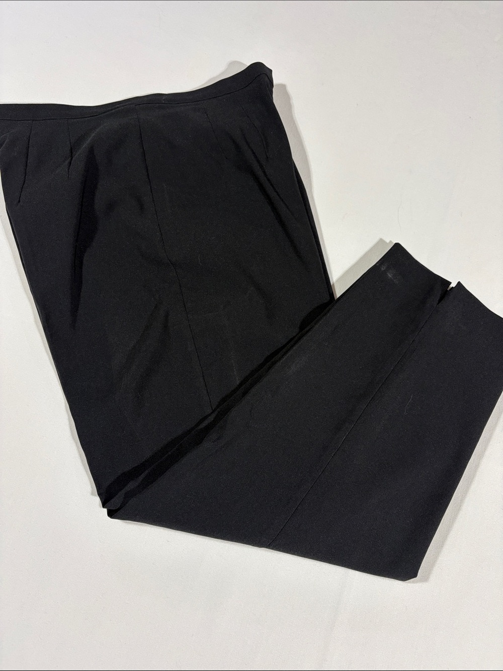 dressbarn Black Capris size 4 side zipper